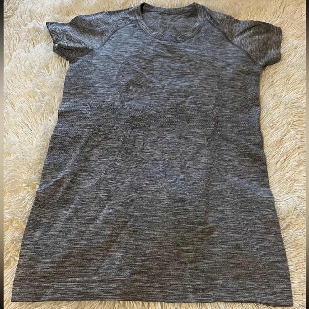 Lululemon swiftly tee